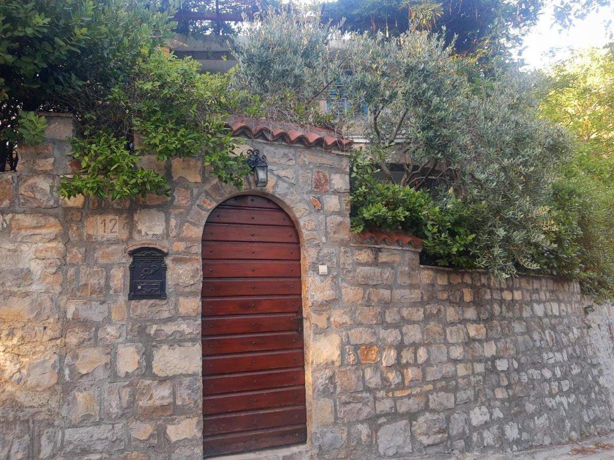 Sea-Side Old Stone Villa With A Private Garden Budva Exterior foto