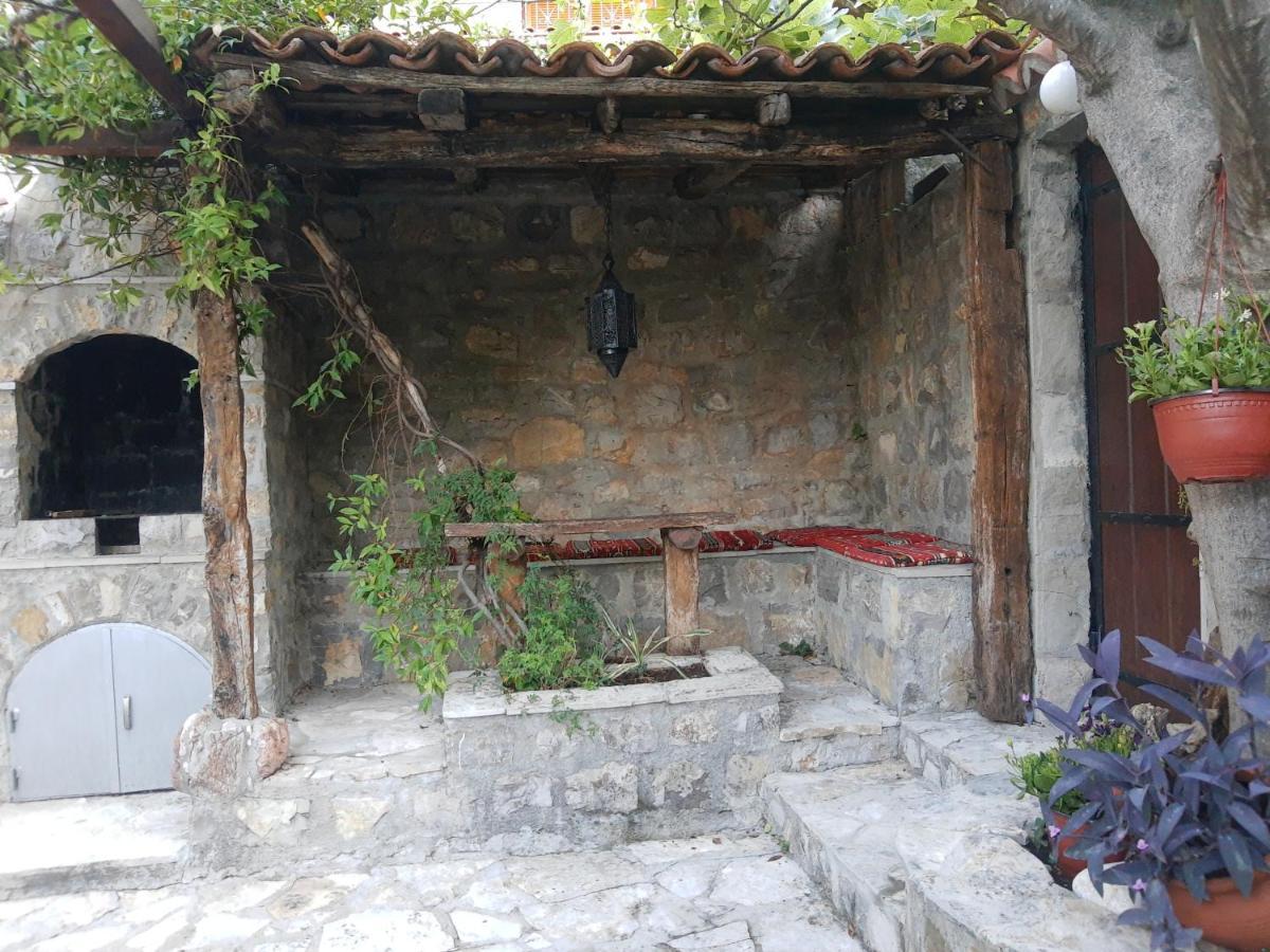 Sea-Side Old Stone Villa With A Private Garden Budva Exterior foto