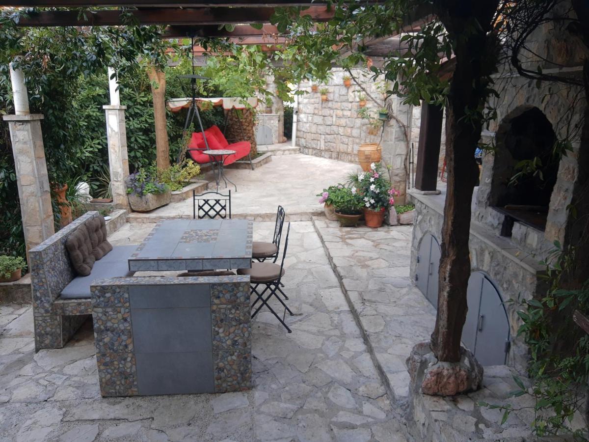 Sea-Side Old Stone Villa With A Private Garden Budva Exterior foto