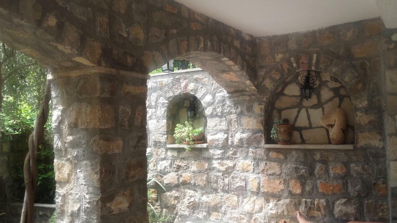 Sea-Side Old Stone Villa With A Private Garden Budva Exterior foto