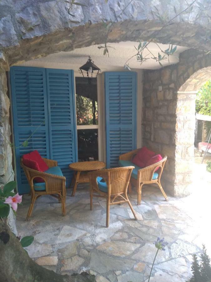 Sea-Side Old Stone Villa With A Private Garden Budva Exterior foto